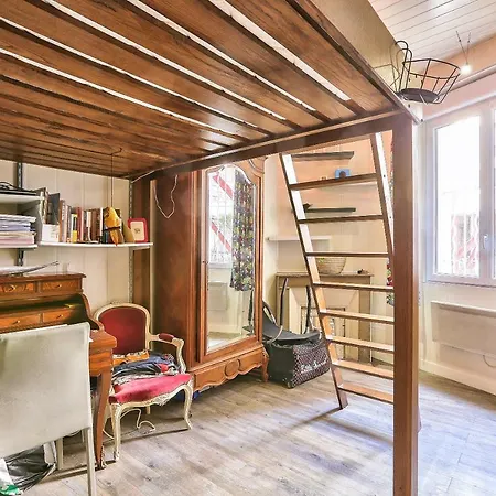 ✧ Cute Urban Cocoon ✧ 20th Arr. Apartment